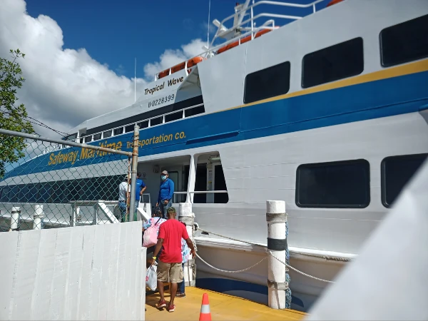 Ferry to Guanaja